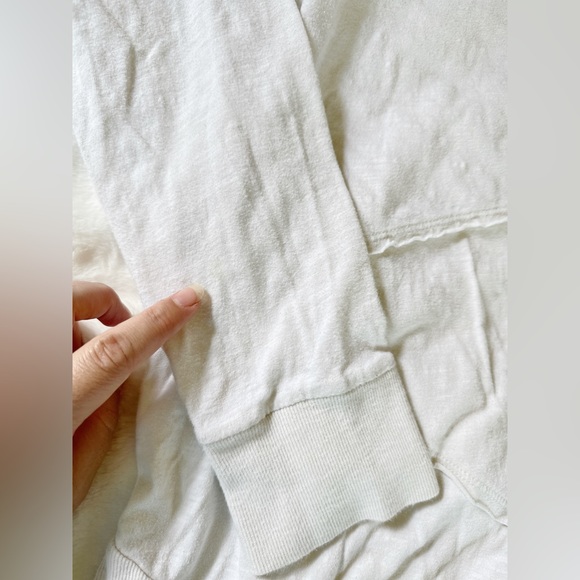 Sundance Cream / White Burnout Asymmetrical Raw Hem Long Sleeve Tee - Picture 8 of 11